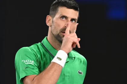 adversario-desiste,-e-djokovic-vai-as-quartas-no-australian-open