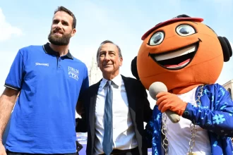 prefeito-de-milao-critica-presenca-de-agentes-do-ice-nos-jogos-olimpicos