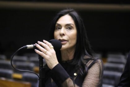 comissao-aprova-beneficio-fiscal-para-empresa-que-incentiva-estagiario-a-ler