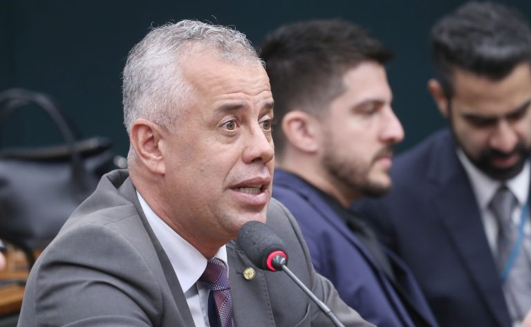 comissao-aprova-suspensao-de-exigencia-em-pedidos-de-desembargo-de-areas-rurais