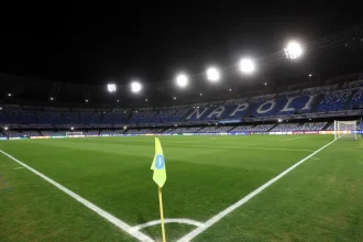 torcedores-do-chelsea-sao-esfaqueados-em-napoles-antes-de-jogo-da-liga-dos-campeoes