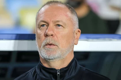 tecnico-mano-menezes-aceita-convite-e-assume-selecao-do-peru