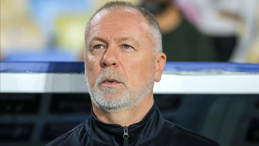tecnico-mano-menezes-aceita-convite-e-assume-selecao-do-peru