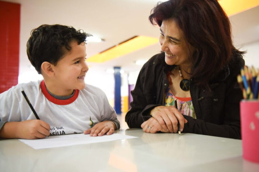 piso-nacional-do-magisterio-e-fixado-em-r$-5,1-mil;-aumento-de-5,4%