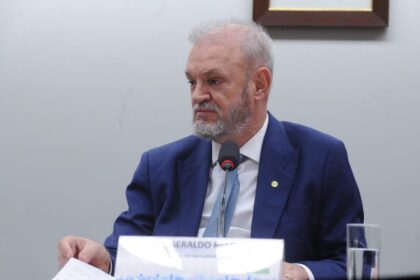 comissao-aprova-criacao-do-farmacia-popular-digital-com-entrega-em-casa-para-idosos