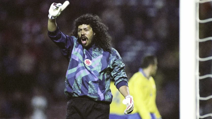 higuita-brinca-com-messi-e-ensaia-‘escorpiao’-antes-de-amistoso-do-inter-miami-na-colombia