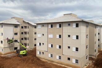 prefeitura-divulga-lista-de-familias-aptas-a-selecao-de-moradias-do-residencial-parque-dos-ipes