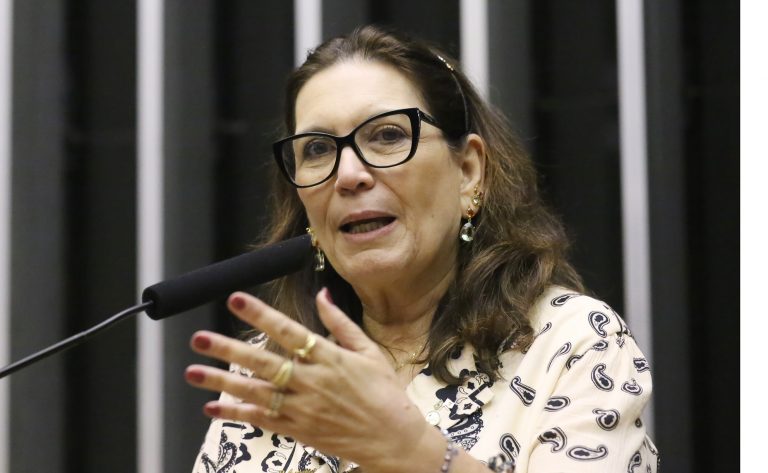 oposicao-aponta-derrubada-de-veto-e-instalacao-de-cpmi-do-banco-master-como-prioridades-na-retomada-dos-trabalhos