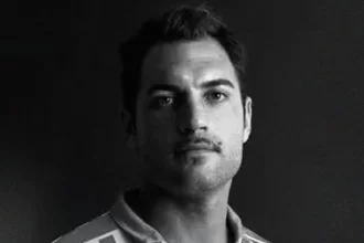 ex-zagueiro-italiano-morre-aos-39-anos;-jornal-fala-em-‘doenca-incuravel’