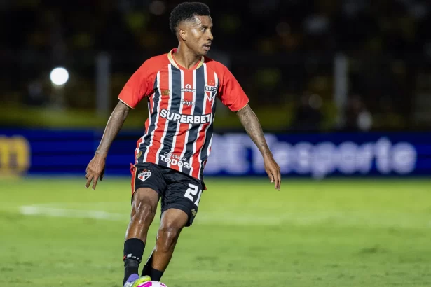 multa-de-r$-600-mi-e-carta-na-manga-do-sao-paulo-para-manter-marcos-antonio