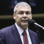 lider-diz-que-governo-vai-encaminhar-ao-congresso-com-urgencia-projeto-que-acaba-com-a-escala-6×1