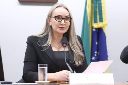 daniela-reinehr-e-eleita-presidente-da-comissao-de-turismo-e-anuncia-plano-de-competitividade