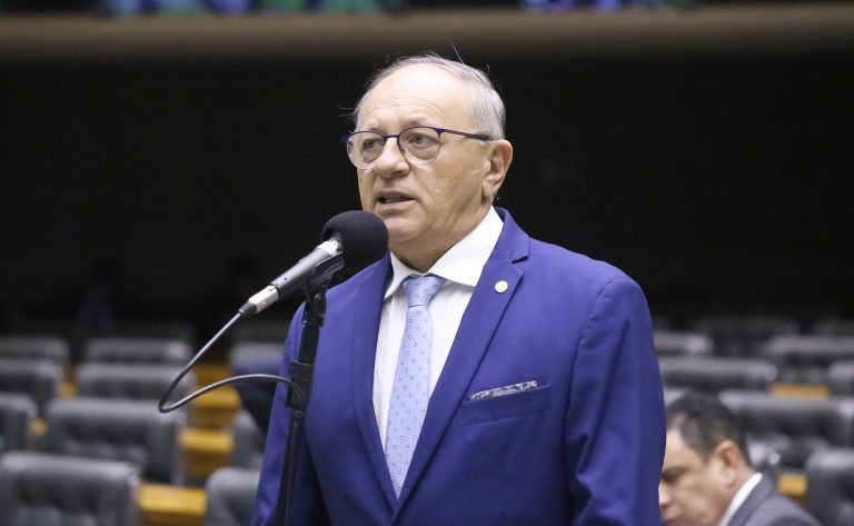 projeto-preve-agravantes-para-crimes-de-trabalho-escravo-e-trafico-de-pessoas