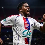 endrick-faz-golaco,-lyon-bate-o-laval-e-avanca-de-fase-na-copa-da-franca