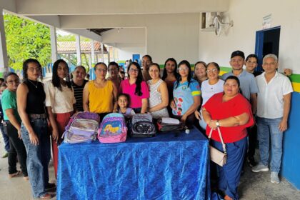 esperantina:-prefeitura-realiza-entrega-de-kits-escolares-e-amplia-investimentos-na-educacao-municipal
