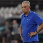 tite-iguala-pior-inicio-por-clubes-no-seculo-e-se-ve-pressionado-apos-pausa