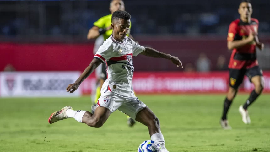 sao-paulo-quer-dar-prioridade-ao-flamengo-como-arma-para-manter-marcos-antonio