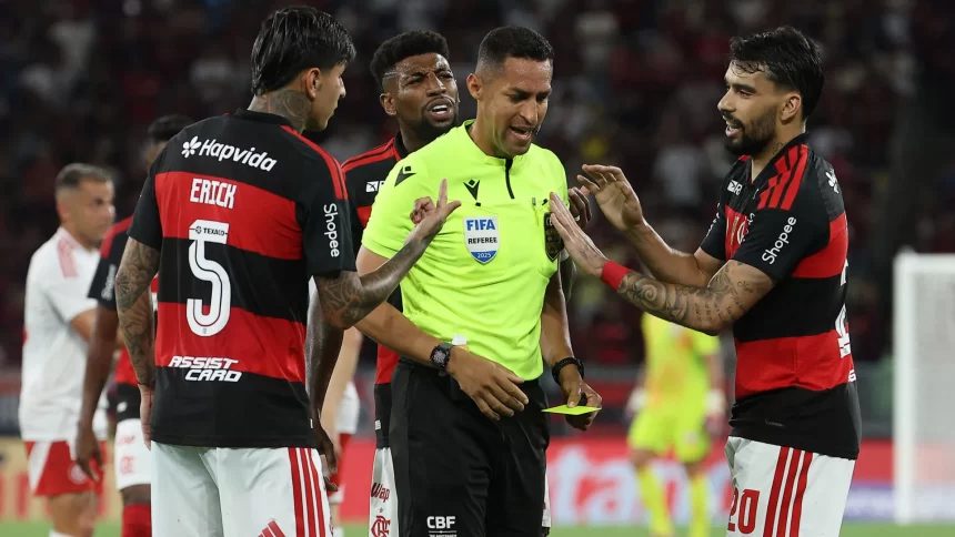 flamengo-tem-decisao-com-sampaio-correa-para-escapar-da-queda-e-buscar-vaga-no-g-4-do-carioca