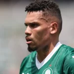 abel-diz-que-paulinho-segue-sem-data-para-retorno-e-pede-paciencia