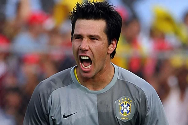 ex-goleiro-da-selecao-e-processado-por-golpes-com-investimentos-nos-eua