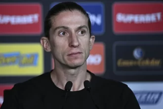 flamengo-dobra-media-de-gols-sofridos-em-2026-e-liga-alerta-em-filipe-luis