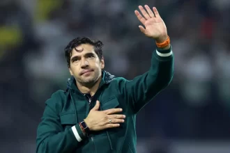 abel-pede-para-jogos-serem-disputados-mais-cedo:-‘nao-da-para-chegar-em-casa-as-4h-da-manha’