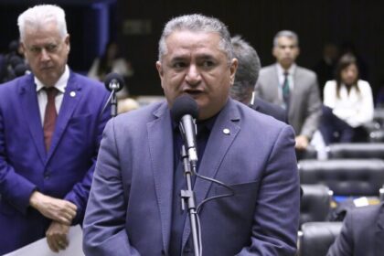 projeto-aumenta-pena-de-importunacao-sexual-na-frente-de-crianca