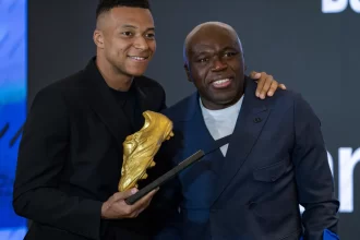 “perder-o-filho-aos-13-anos?”-pai-de-mbappe-recorda-passado-de-sacrificio