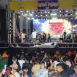 primeira-noite-do-carnapraca-atrai-folioes-e-movimenta-o-comercio-em-palmas