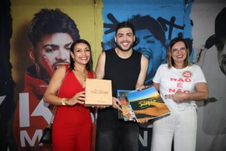 deputada-claudia-lelis-reforca-campanha-de-protecao-a-mulher-durante-o-carnaval