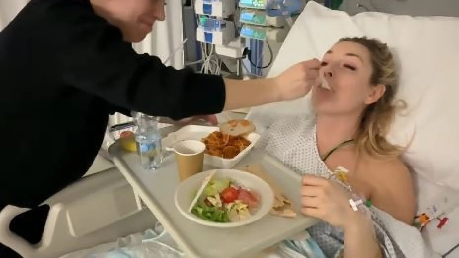 imagens-mostram-recuperacao-de-lindsey-vonn-apos-queda-nas-olimpiadas