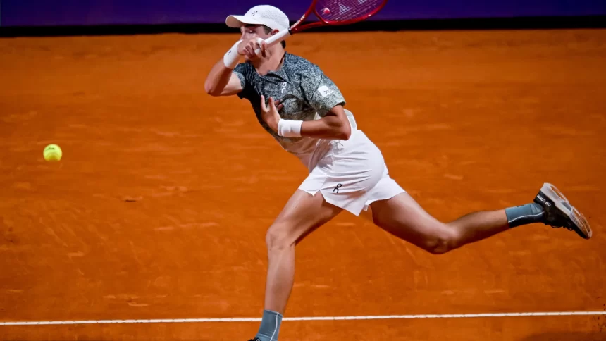 fonseca-supera-monteiro-e-estreia-com-vitoria-no-rio-open