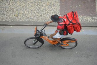 comissao-pode-votar-projeto-sobre-regulamentacao-do-trabalho-por-aplicativo