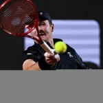 joao-fonseca-e-eliminado-por-peruano-em-jogo-tenso,-e-brasil-continua-sem-campeao-do-rio-open