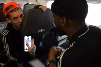 antes-de-xingar-vini-jr.,-jogador-do-benfica-comparou-colega-a-ladrao