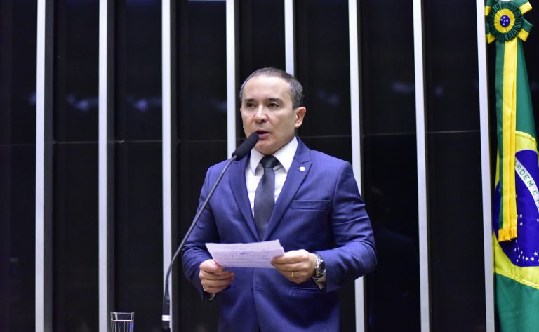 proposta-cria-incentivos-fiscais-para-empresas-que-investirem-em-creches