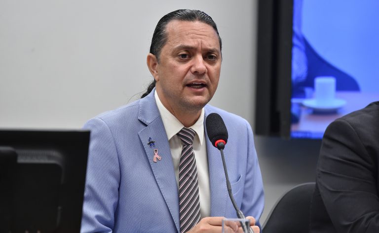 projeto-cria-politica-nacional-para-garantir-terapia-nutricional-no-sus