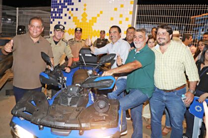​amelio-cayres-destaca-uniao-entre-poderes-durante-entrega-de-equipamentos-a-pm-no-sul-do-to
