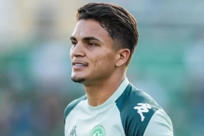 meia-da-chape-sobreviveu-a-tiro-no-rosto-e-relembra-violencia