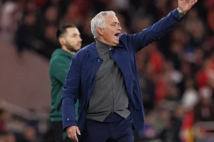 mourinho-e-detonado-na-inglaterra-apos-criticas-a-vini-jr:-“ridiculo”
