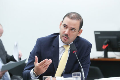 vicentinho-junior-assume-o-psdb-to-e-prega-uniao:-“parabenizo-a-ex-prefeita-cinthia-ribeiro”