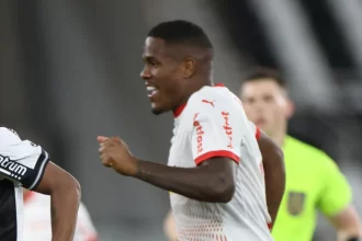 ‘prometo-aprender-com-erro’,-diz-zagueiro-do-bragantino-apos-fala-machista