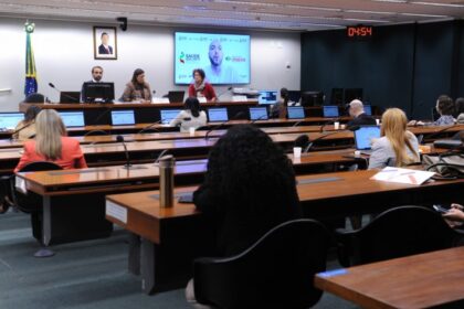 espera-por-avaliacao-neuropsicologica-no-sus-pode-chegar-a-quatro-anos,-aponta-audiencia-na-camara