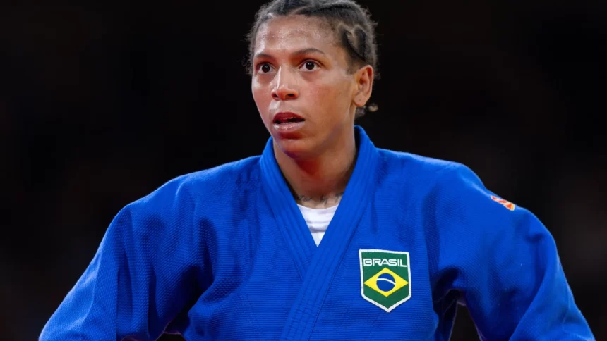 rafaela-silva-evita-falar-em-aposentadoria,-mas-indica-‘ultima-olimpiada’