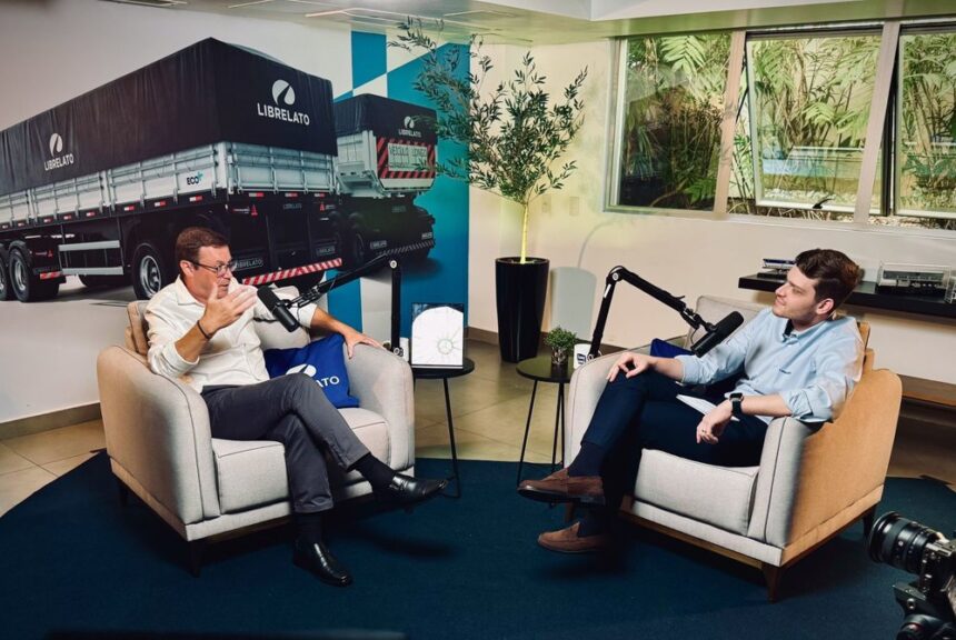 podcast-“de-carga-em-carga”-da-voz-ao-transporte-rodoviario-brasileiro