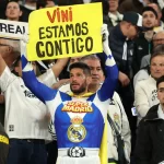 real-diz-que-expulsou-torcedor-que-fez-saudacao-nazista-durante-duelo-com-benfica