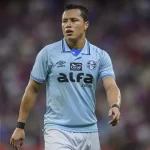 gremio-aproveita-um-a-mais-e-vence-atletico-mg-com-golaco-de-lateral