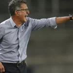 tecnico-do-remo-‘demite’-jogador-durante-coletiva