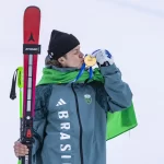 apos-ouro,-lucas-pinheiro-vai-encontrar-lula-e-disputar-copa-de-esqui