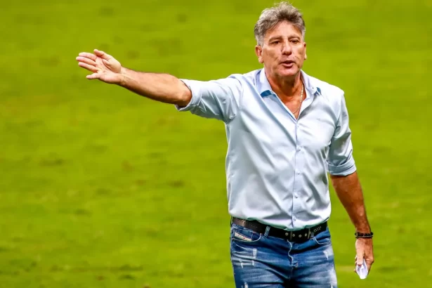 vasco-acelera-conversas-com-renato-gaucho-apos-pouco-avanco-com-artur-jorge